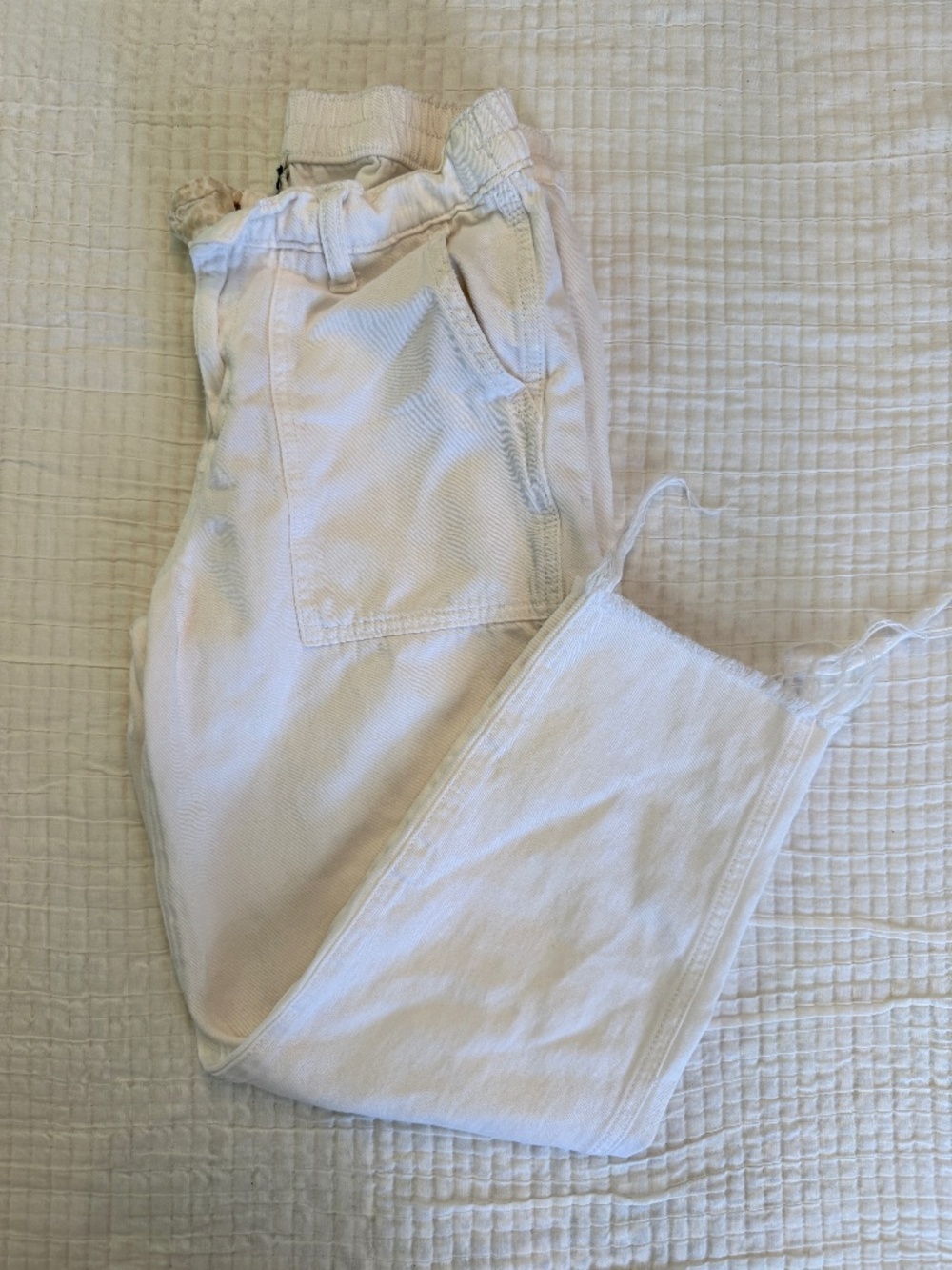 Aerie White Distressed Hem Jeans
